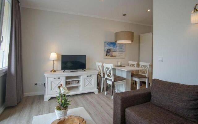 Strandhotel-Heiligenhafen-Wohnung-207-Kaeptn-s-cabin-Typ-III