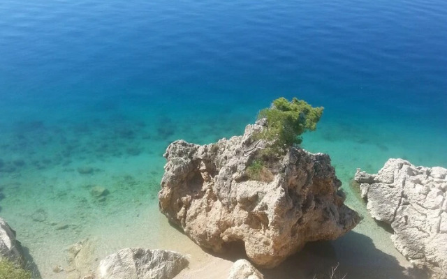 Citybreak Apartman With Private Beach Near Split