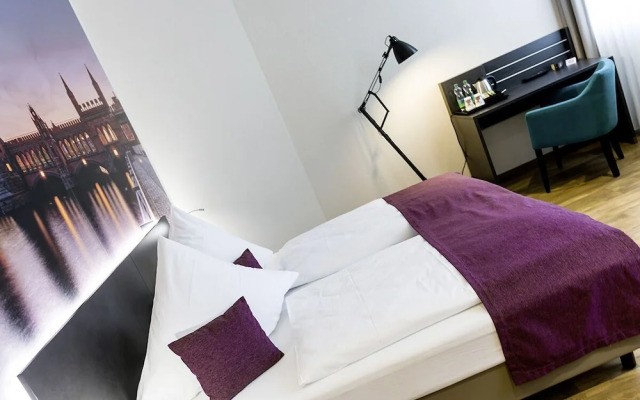 Bahnhof ERZINGEN hotel coffee  & more