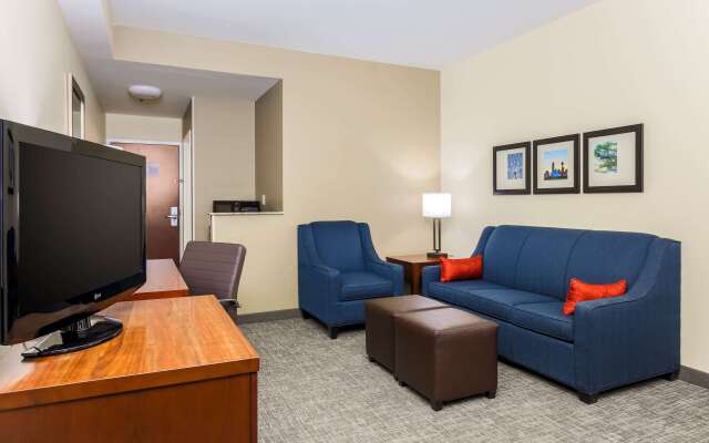 Comfort Suites DFW North/Grapevine