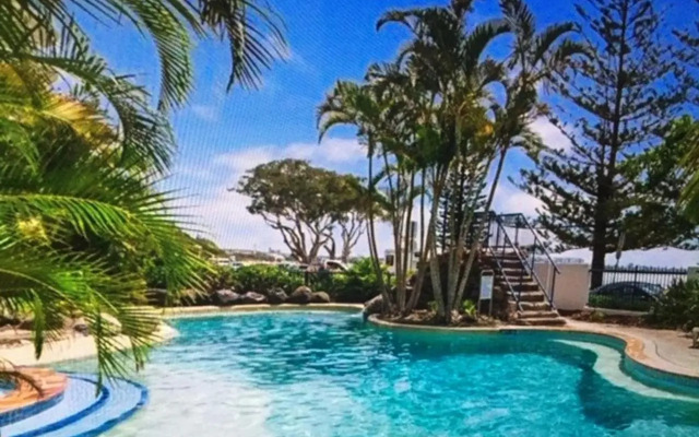 Just Perfect Apartment with Ocean Views