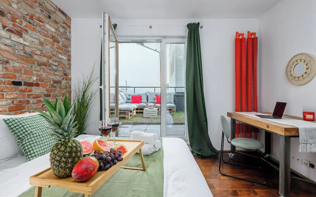 Lumina 3-room apart with large terrace