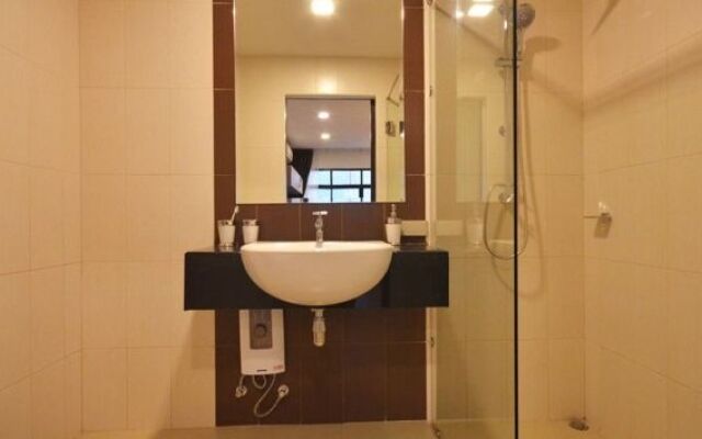 The Nice Condotel Bangtao Beach
