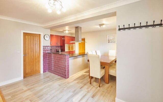 Host Stay Holmedene