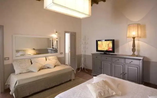 Florence Apartments