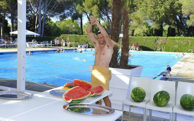 Apartment in Baia Domzia Near the sea