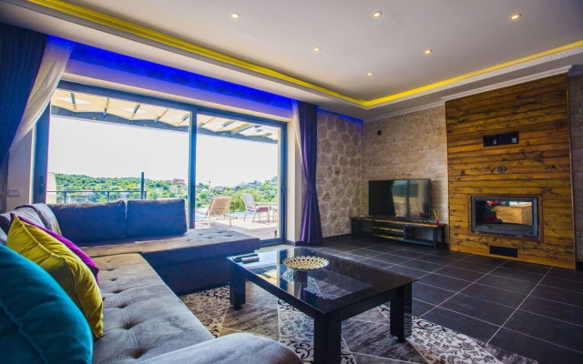 Villa Balayi by Akdenizvillam