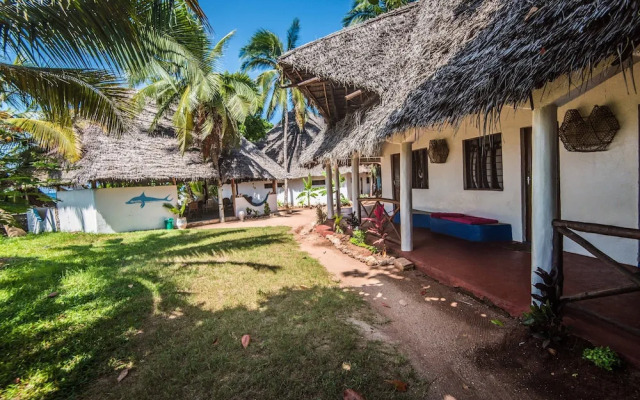 Ocean Breeze Lodge