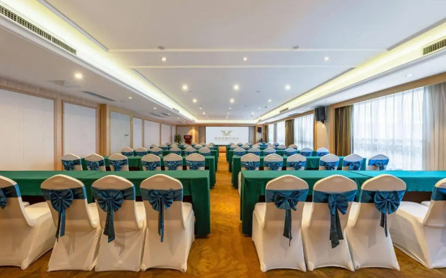 Vienna International Hotel (Chongqing Yufu Industrial Park)