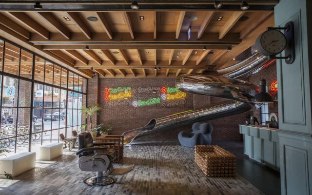 Red Dot Hotel