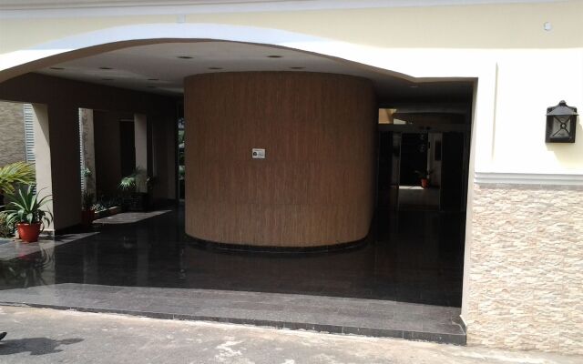 Thornberry Savannah Suite Hotel