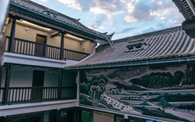 Chuxiong Fanyin Xishe (Yiren Ancient Town Scenic Area Store)