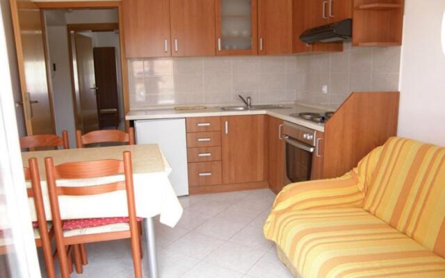 Srećko - Close to Center With Terrace - A2