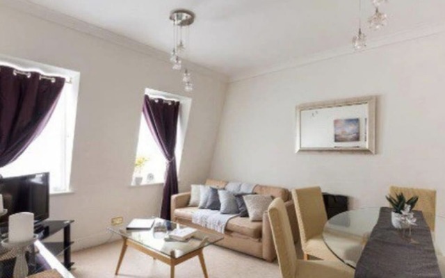 2 Bed Serviced Apt In Mayfair