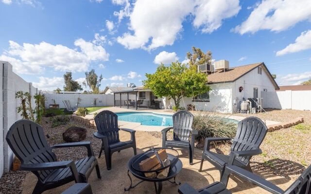 Open Floor Mesa Gable Vacation Home with Heated Pool by Redawning