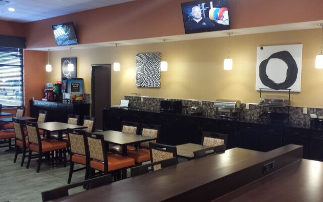 Best Western Plus North Platte Inn & Suites