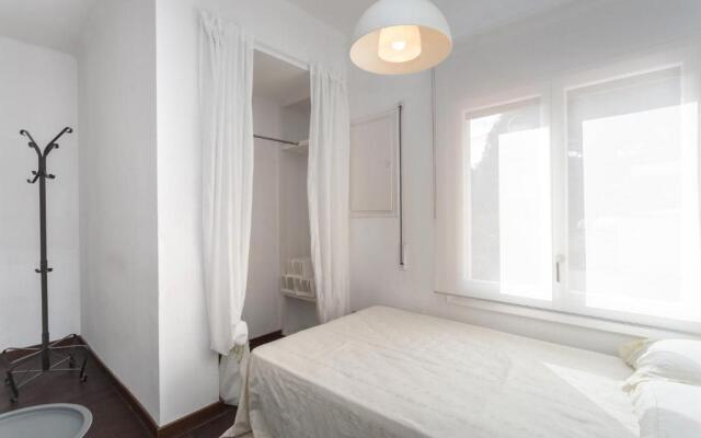 Vila Burriac ,Sunny, Spacious , Private Pool
