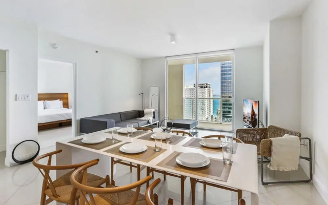 Lyx Suites at One Broadway