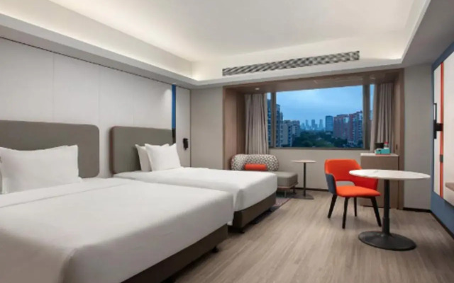 Vienna Hotel Shanghai Jiuxing Market Branch