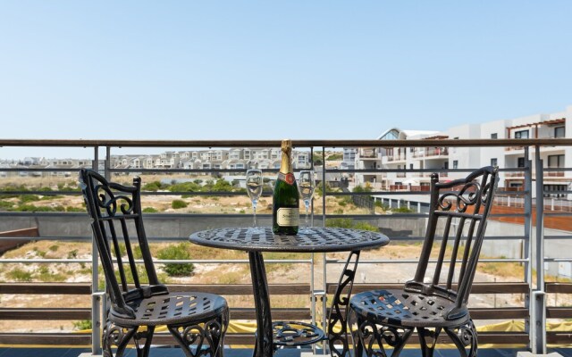 Eden on the Bay 229 - Adults Only