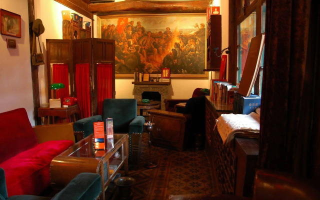 Red Capital Residence