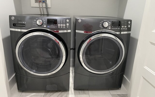 The Flatts at North Shore