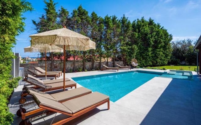 3 Roses Residence