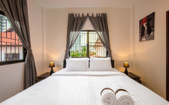 Royal Park Apartments