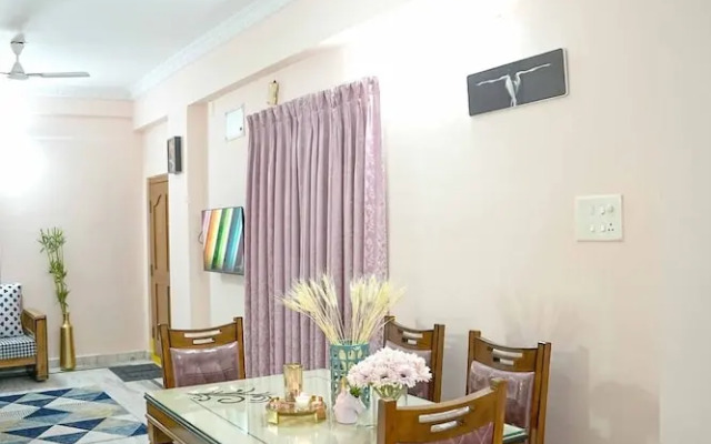 Yellow Bells Residency (Serviced Apartments)