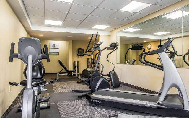 Hamden Hotel and Suites – Hamden New Haven