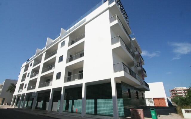 B04 - Luxury 2 bed with top terrace pool by DreamAlgarve