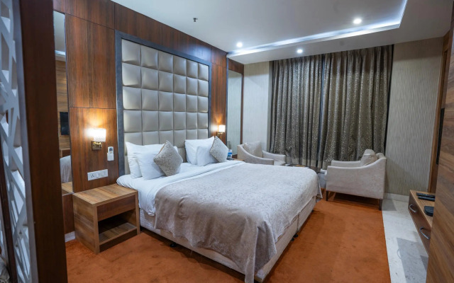 Hide Away Suites