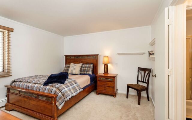 Woodbridge Condos by iTrip Aspen Snowmass