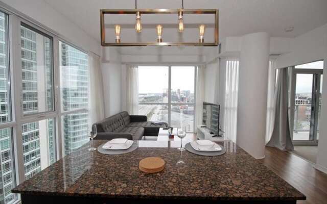 Executive 2 Bedroom Condo Across CN Tower