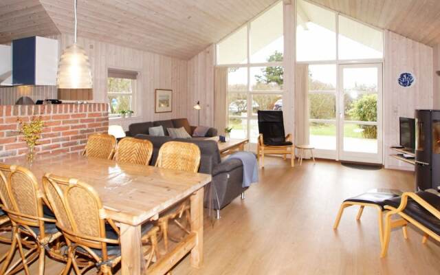Modern Holiday Home in Hemmet with Hot Tub