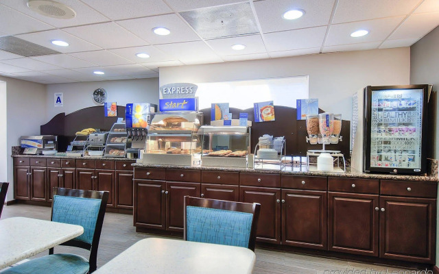 Holiday Inn Express Temecula by IHG