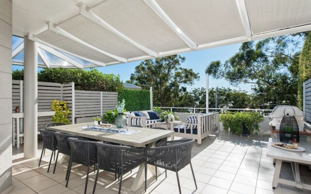 Arabella - Stylish Seaside Sanctuary With Views