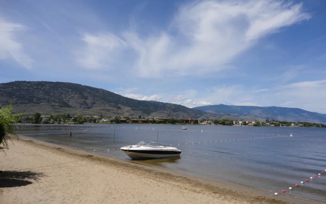 Falcon Resort