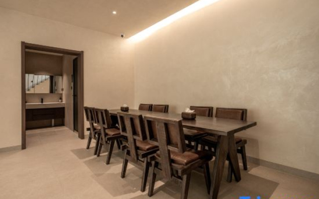 Yunyi Mountain Retreat · SOLACE | 360° Golden Mountain Sunshine · Panoramic Luxury Chinese Inn – Guest Rooms – Lijiang