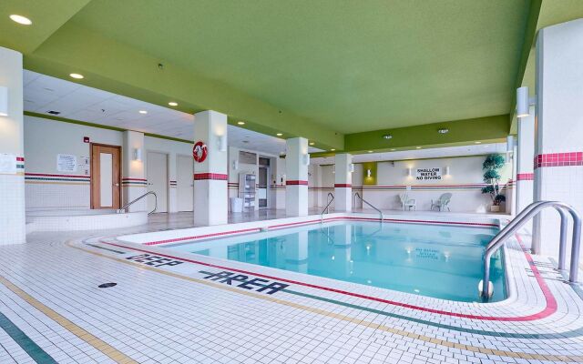 Oakes Hotel Overlooking the Falls