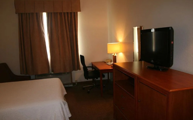 Hampton Inn & Suites Crescent City