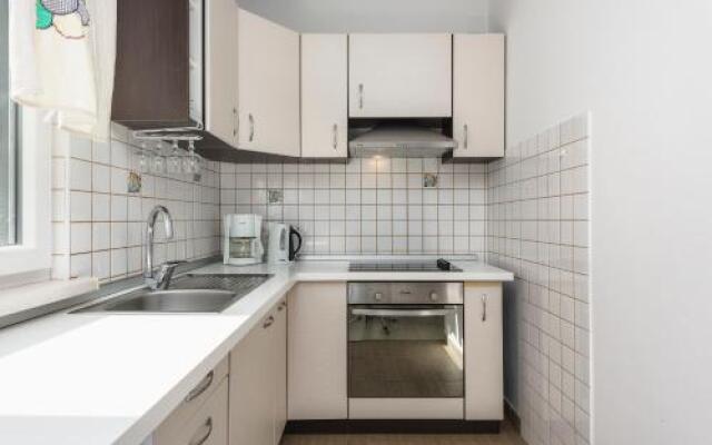 Mirjana House with Apartments