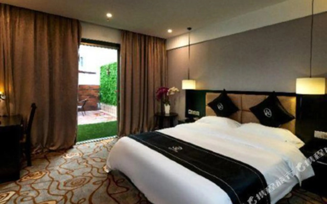 Black Prince Art Hotel (Luzhou Longmatan District Government Store)