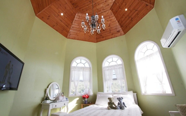 Yellow star Pension