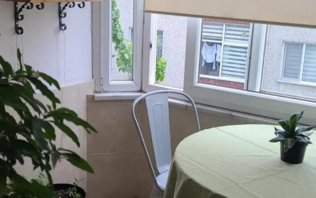 4+1 merkezi konumda ferah daire