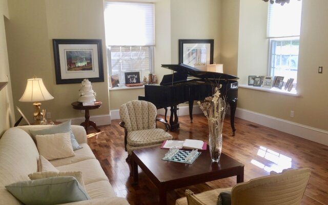 Clyde Hall Bed and Breakfast