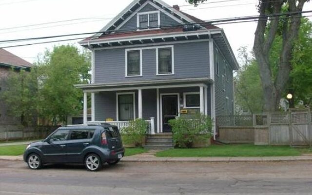Spillett House B & B