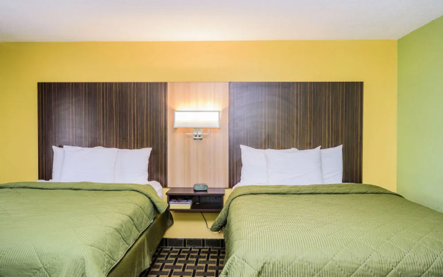 University Manor Inn