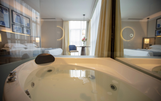 Prime Al Corniche Hotel