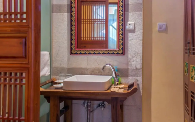 Floral Hotel · Yi Xing Lijiang